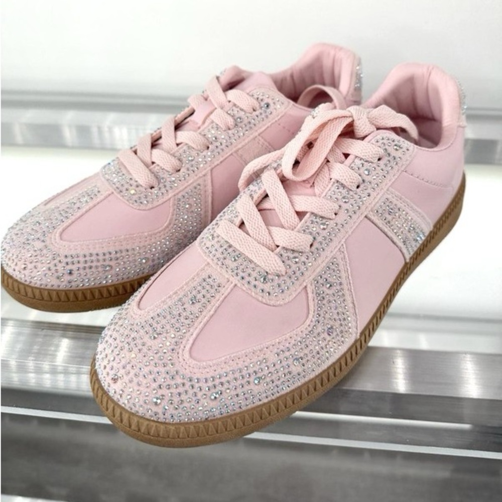 Rhinestone Casual Sneaker in Pink